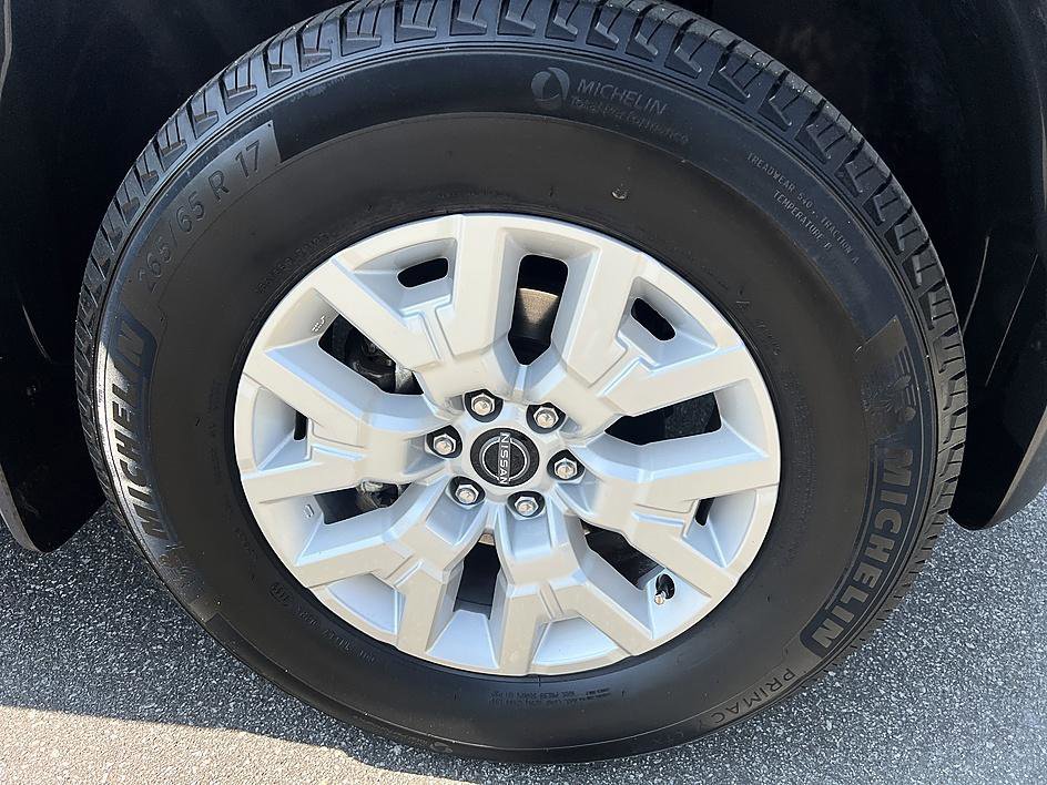 Certified 2022 Nissan Frontier SV w/ Technology Package RWD image 12