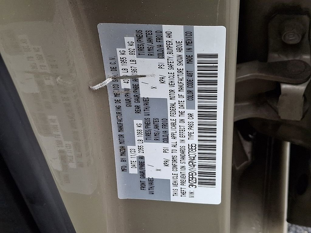 Used 2024 MAZDA MAZDA3 s image 28