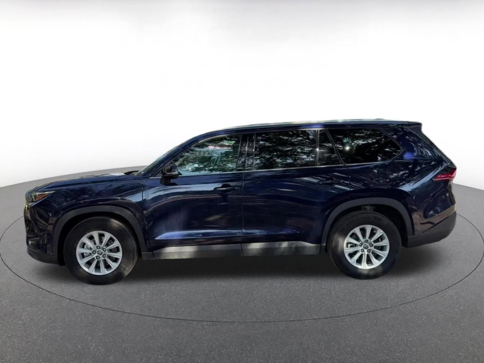 Used 2025 Toyota Grand Highlander FWD image 9