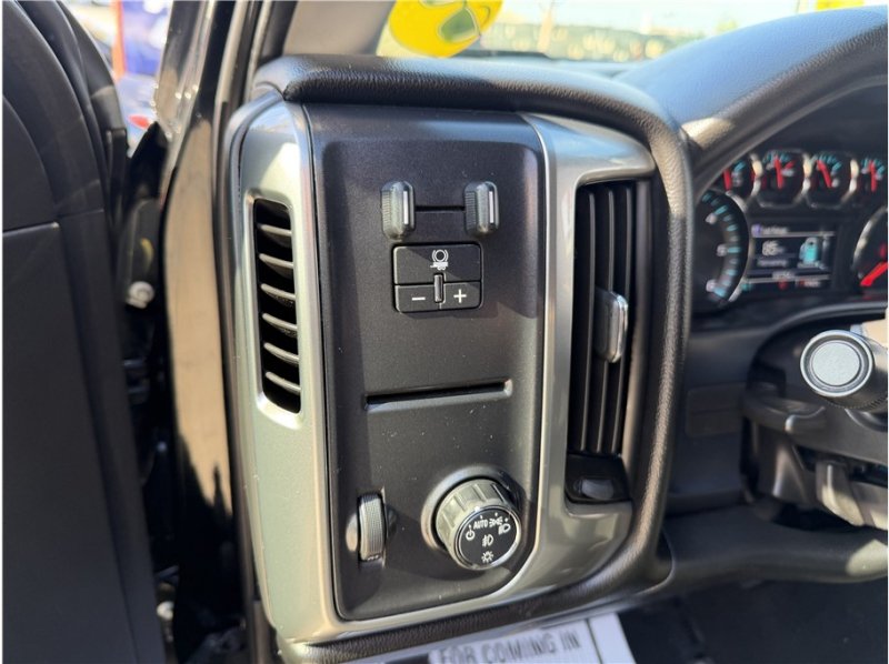 Used 2018 Chevrolet Silverado 1500 LT w/ All Star Edition RWD image 32