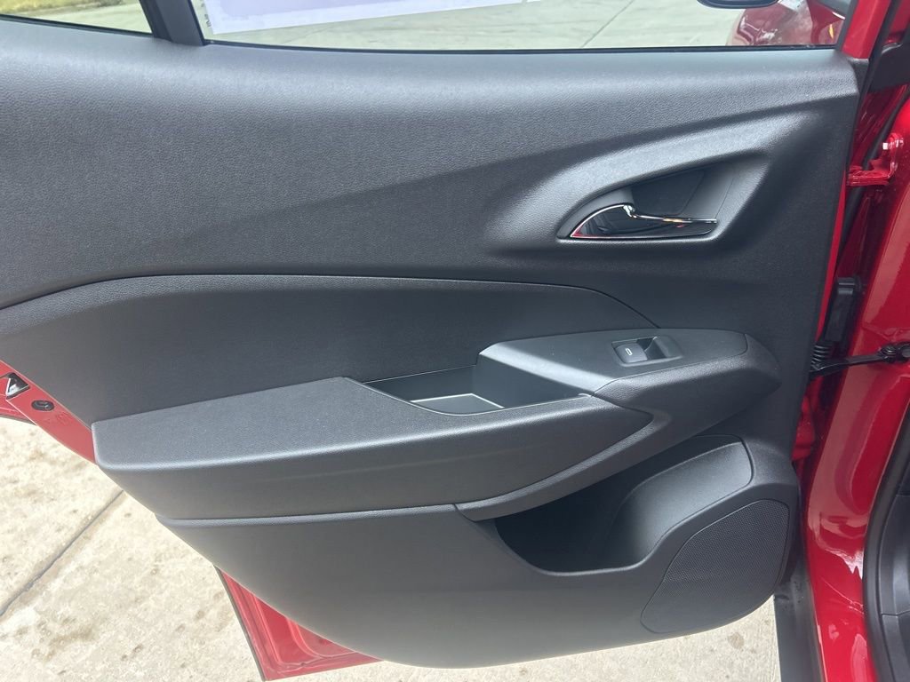 Used 2026 Chevrolet Trax RS w/ Driver Confidence Package image 12