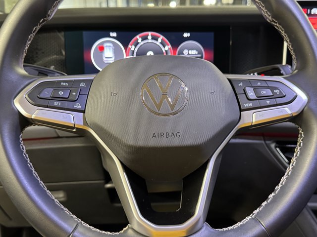 Used 2026 Volkswagen Tiguan SE AWD/4WD image 17