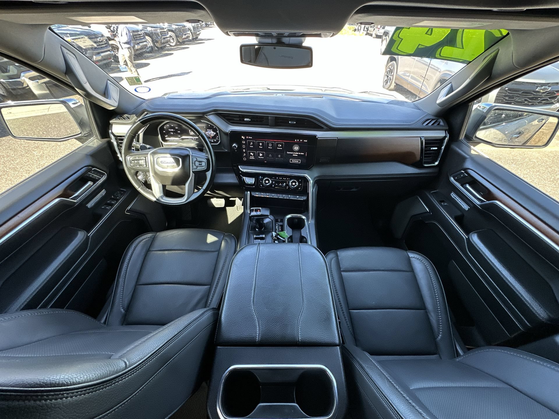 Used 2024 GMC Sierra 1500 Denali AWD/4WD image 18