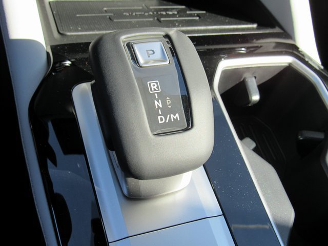 New 2026 Mitsubishi Outlander SEL FWD image 19