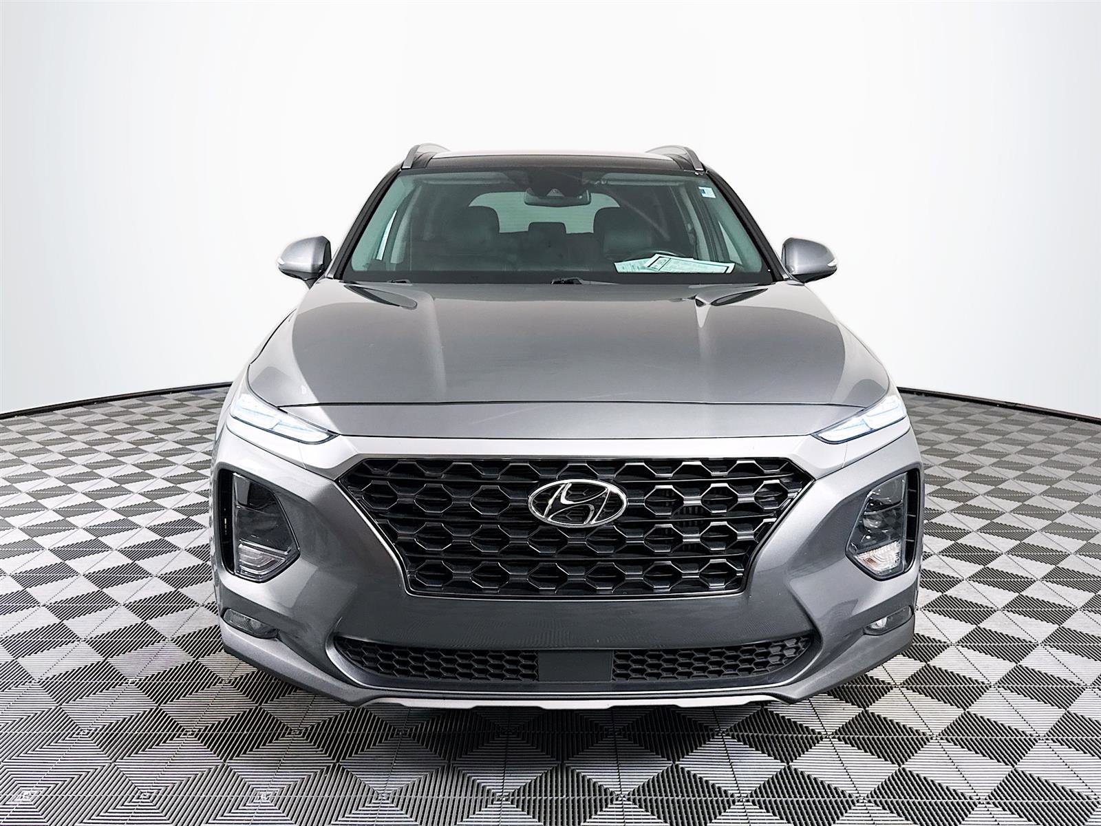 Used 2019 Hyundai Santa Fe Limited image 2