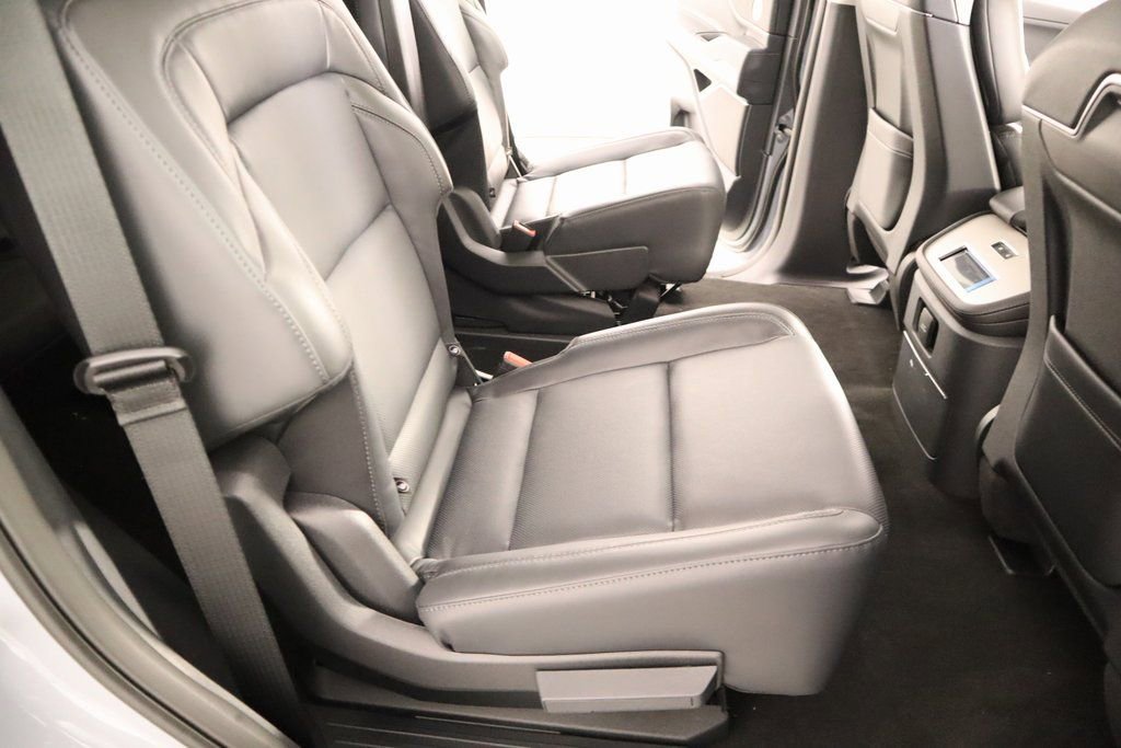 New 2025 Lincoln Navigator Reserve image 15