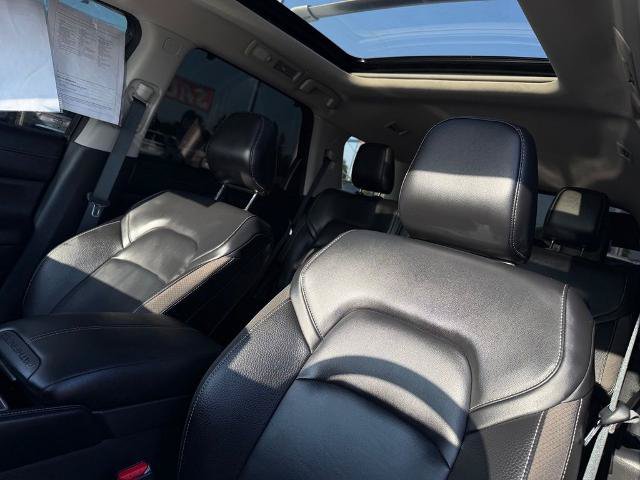 Certified 2025 Nissan Pathfinder SL w/ SL Premium Package FWD image 16