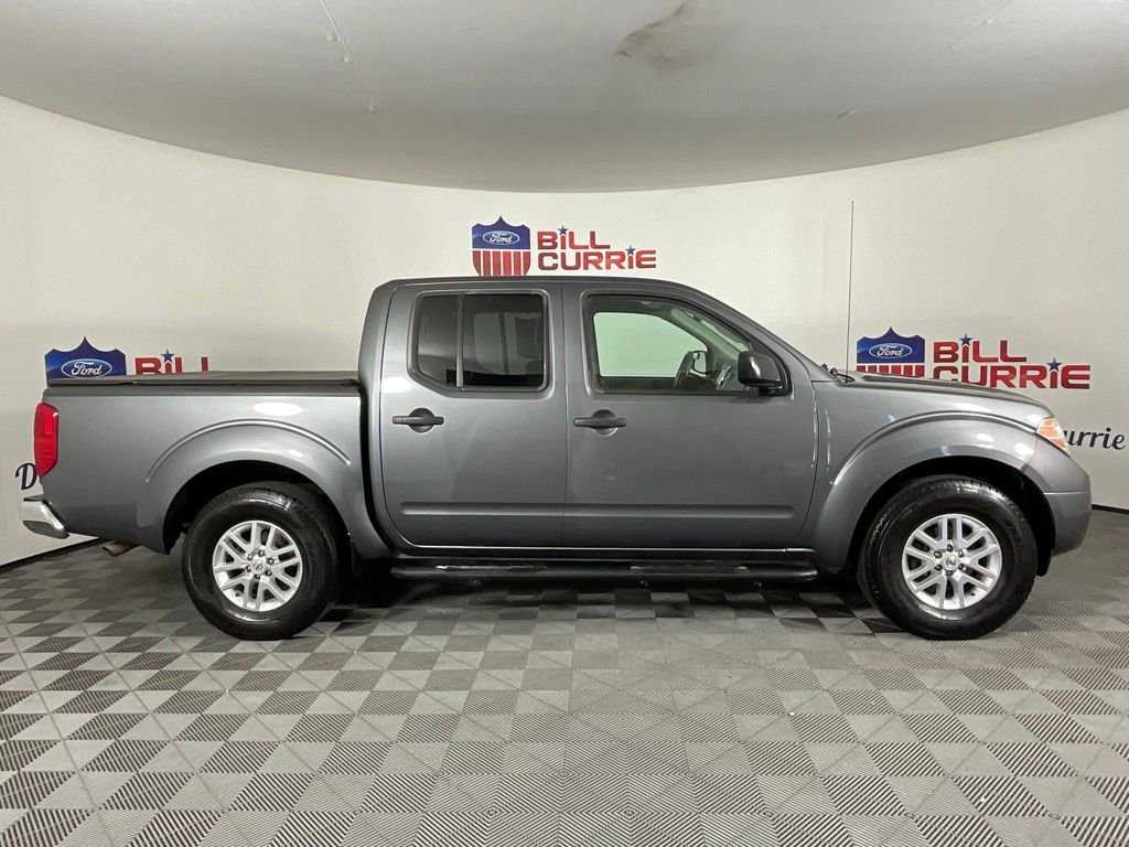 Used 2019 Nissan Frontier SV RWD image 2