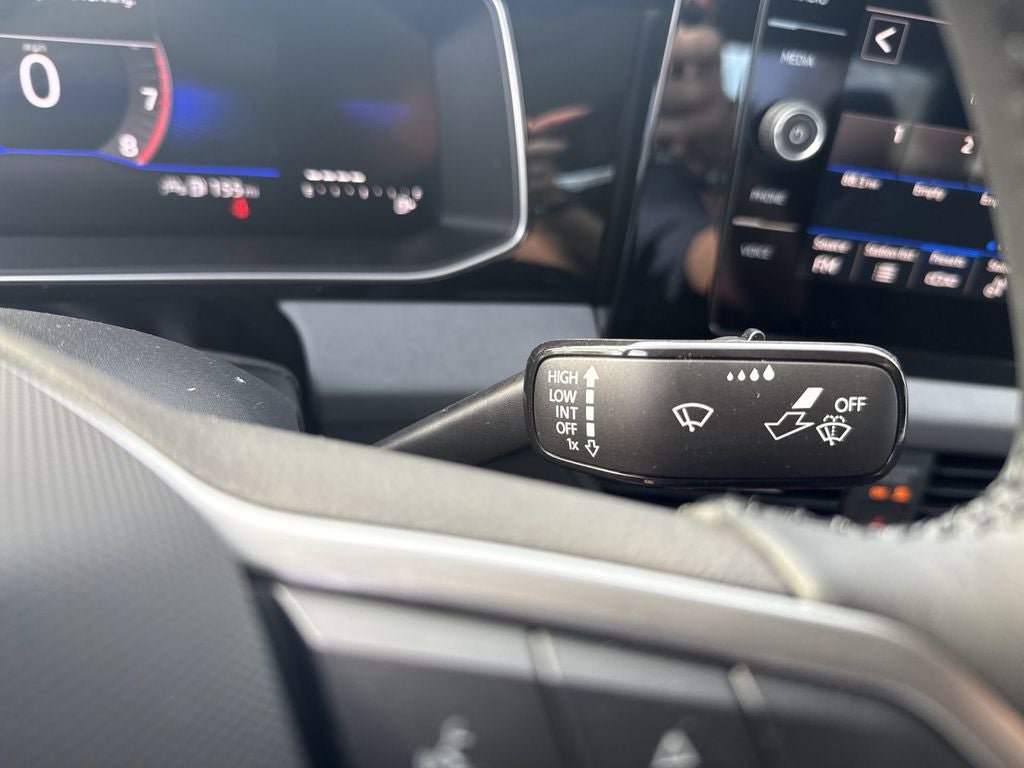 New 2026 Volkswagen Jetta SE FWD image 22