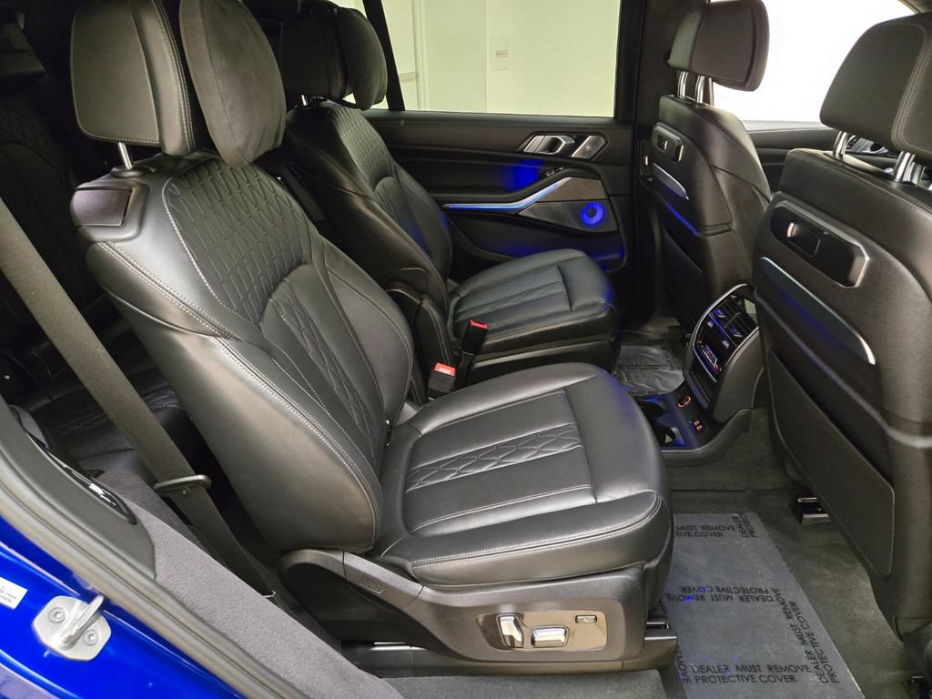 Used 2024 BMW ALPINA XB7 AWD/4WD image 27