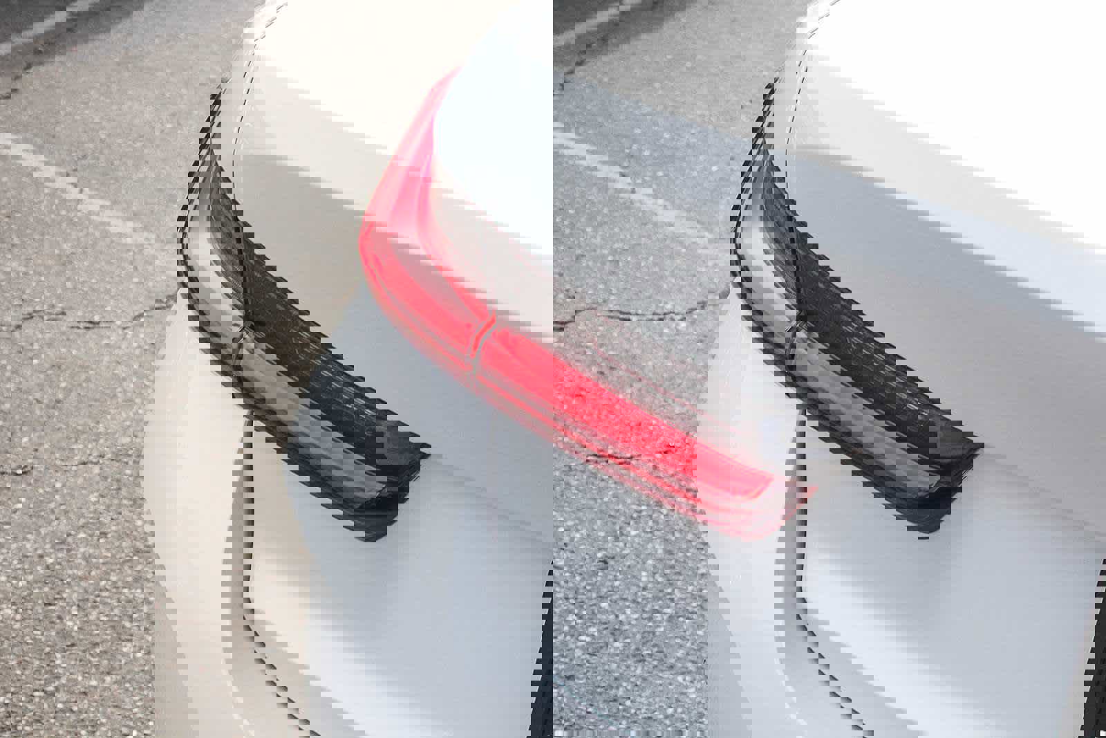 Used 2025 BMW 330i Sedan w/ Premium Package image 7