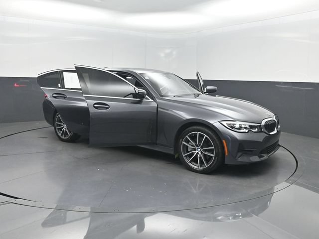 Used 2021 BMW 330i xDrive Sedan w/ Premium Package AWD/4WD image 32
