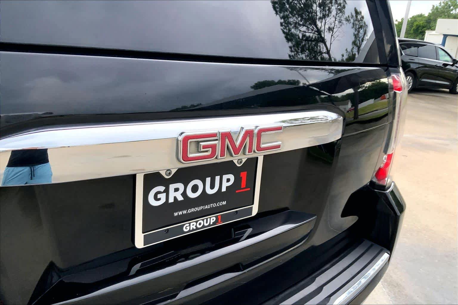 Used 2016 GMC Yukon XL Denali w/ Open Road Package AWD/4WD image 29