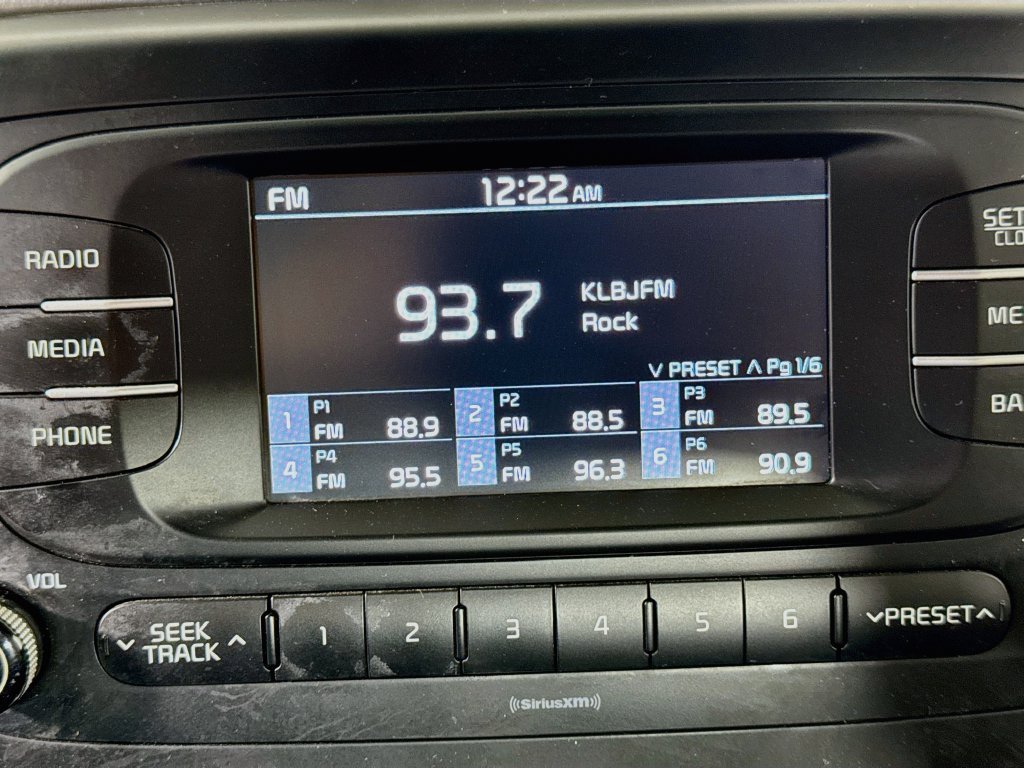 Used 2017 Kia Soul FWD image 13