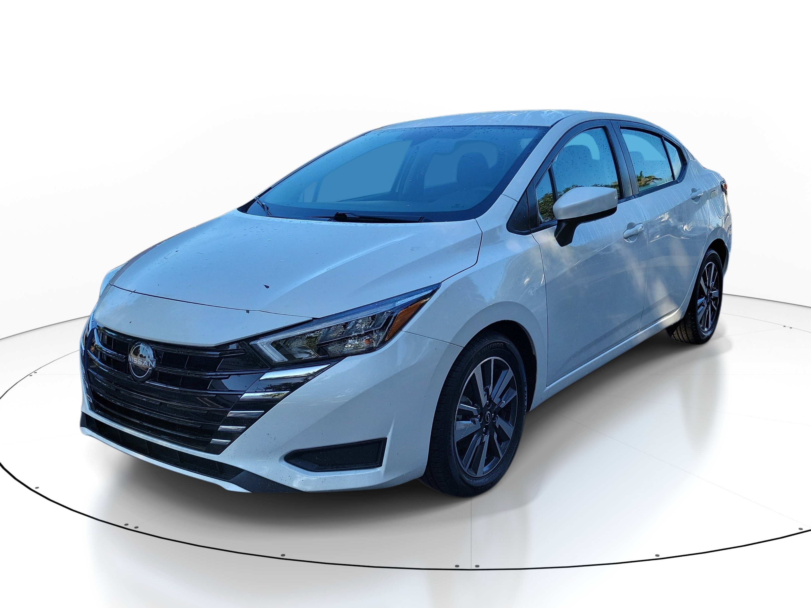 Certified 2025 Nissan Versa SV FWD image 3