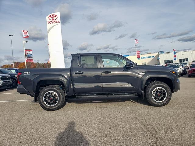 New 2025 Toyota Tacoma TRD Off-Road image 4