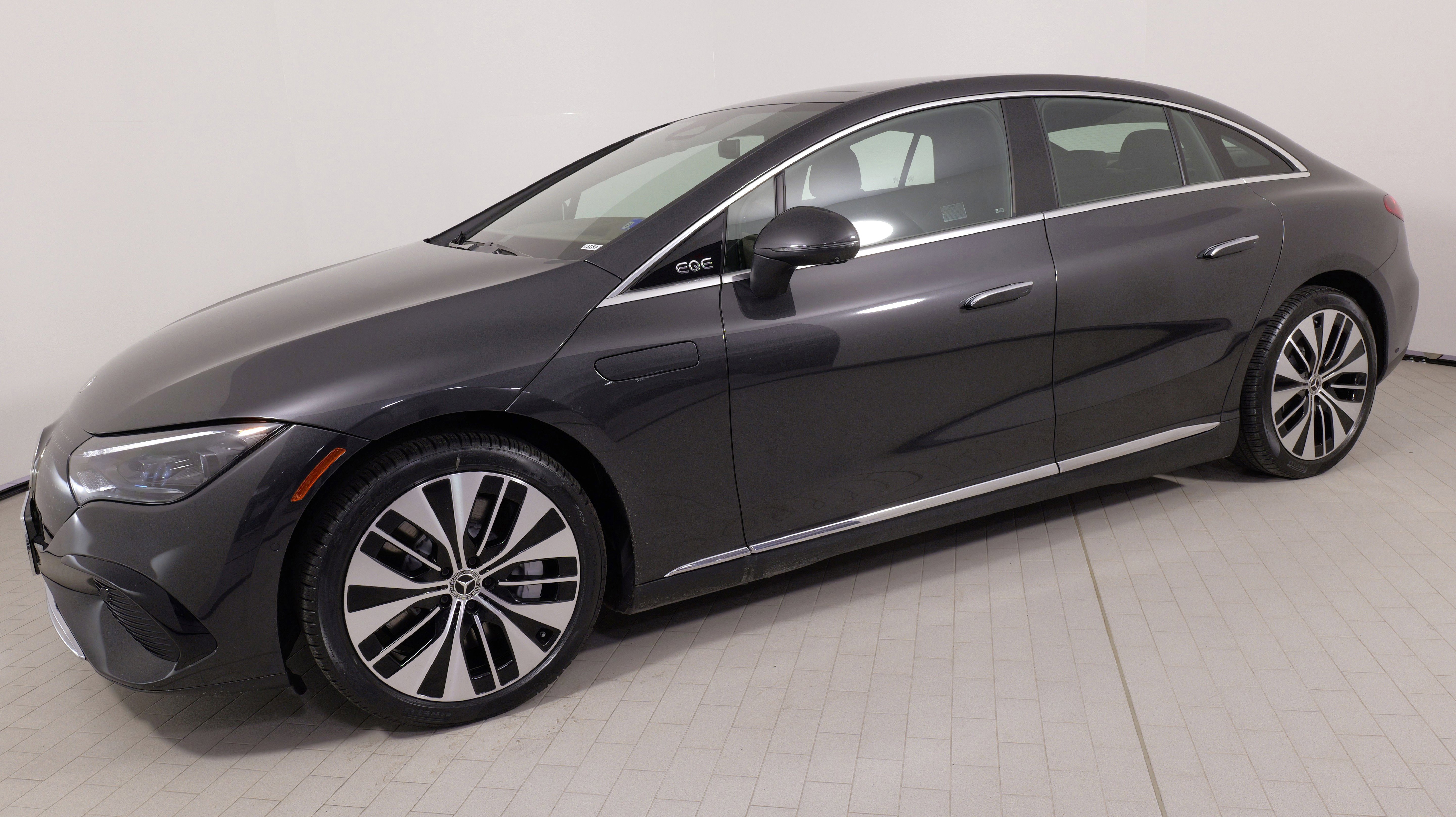 Used 2024 Mercedes-Benz EQE 350+ 4MATIC Sedan image 1