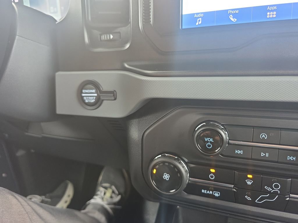 Certified 2023 Ford Bronco Black Diamond image 34