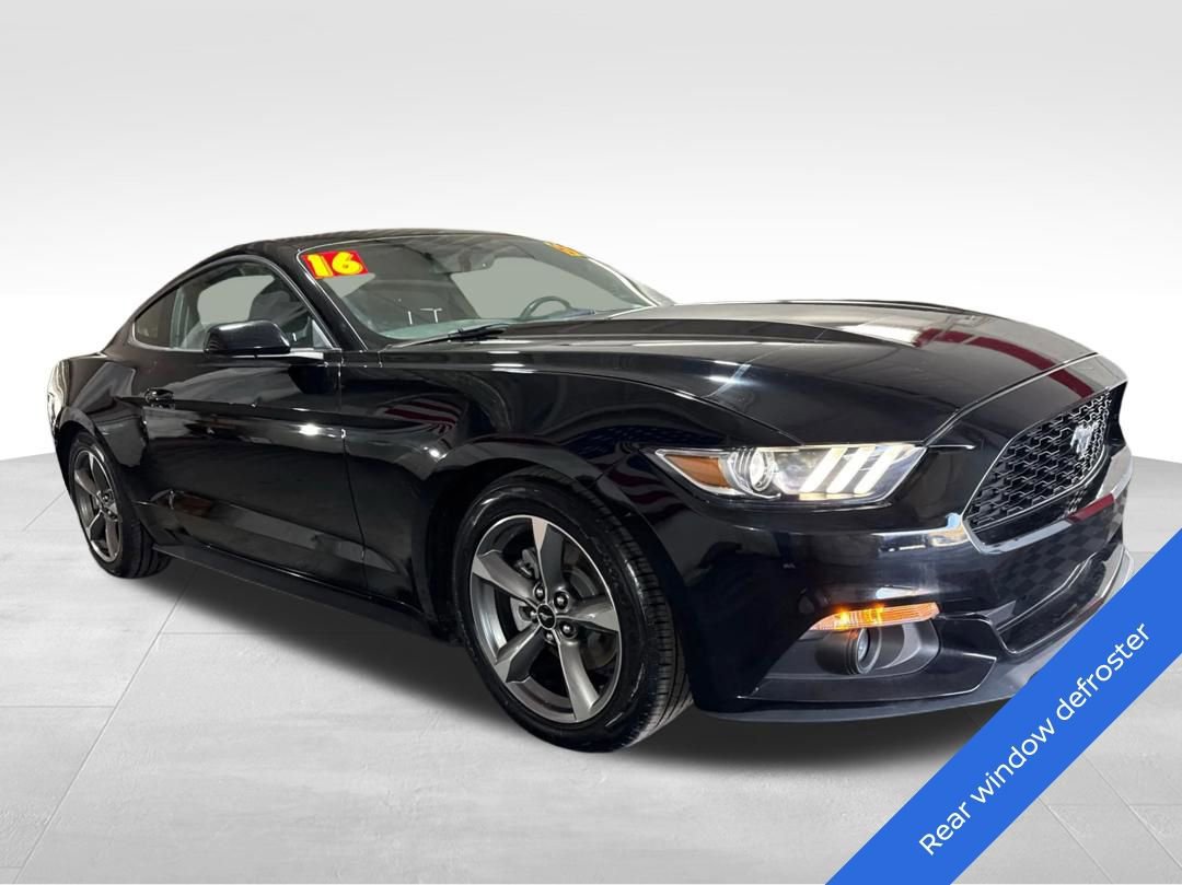 Used 2016 Ford Mustang Coupe w/ Equipment Group 051A RWD image 3