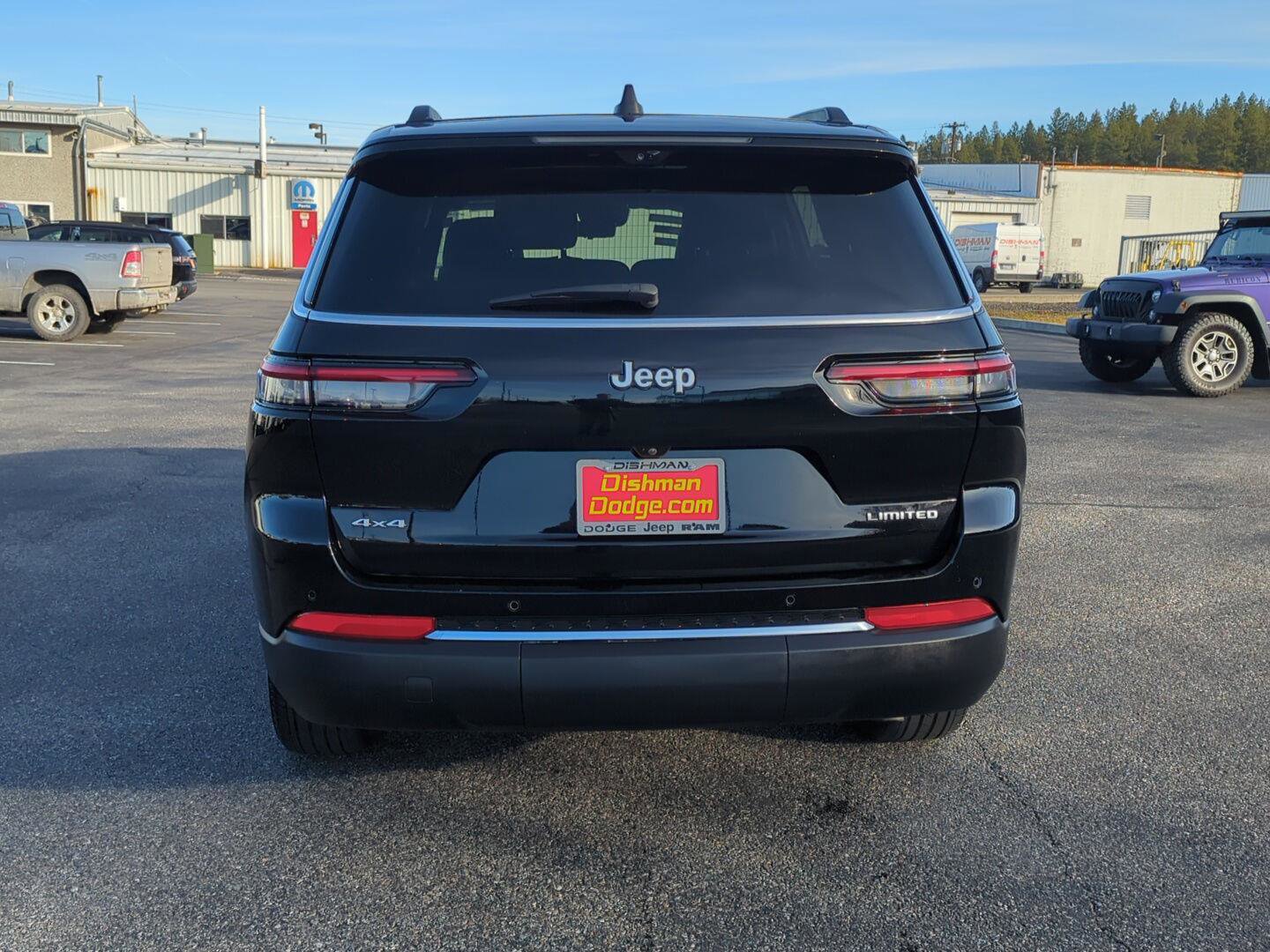 Used 2024 Jeep Grand Cherokee L Limited w/ Luxury Tech Group II image 5