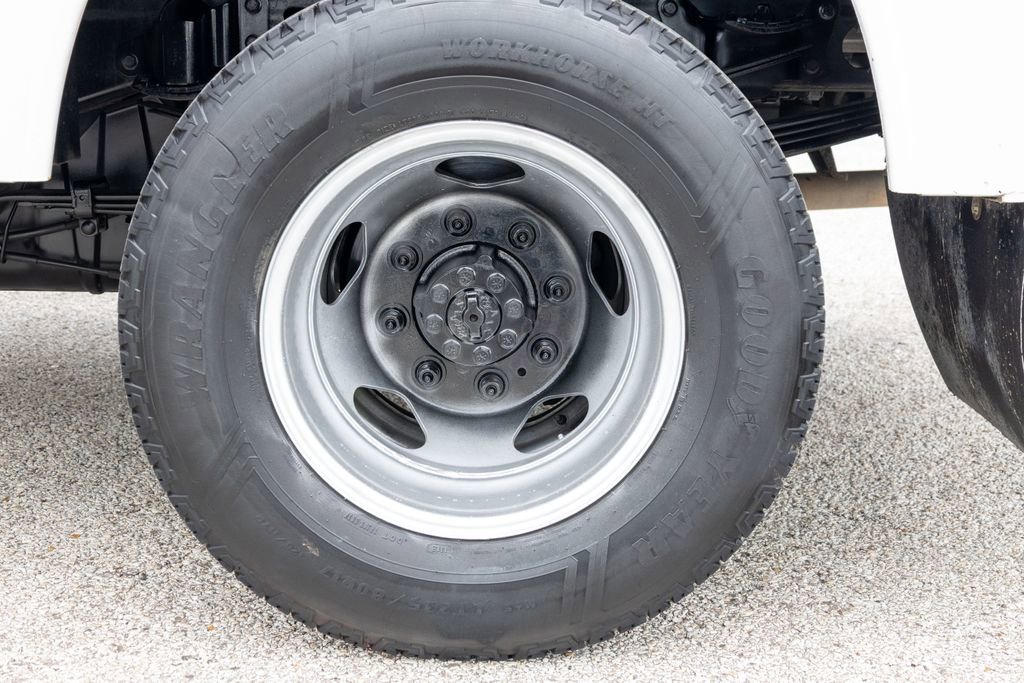 Used 2017 Chevrolet Silverado 3500 W/T image 25
