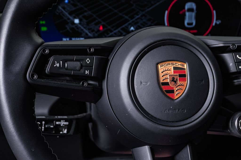Certified 2025 Porsche Macan 4S Electric AWD/4WD image 20