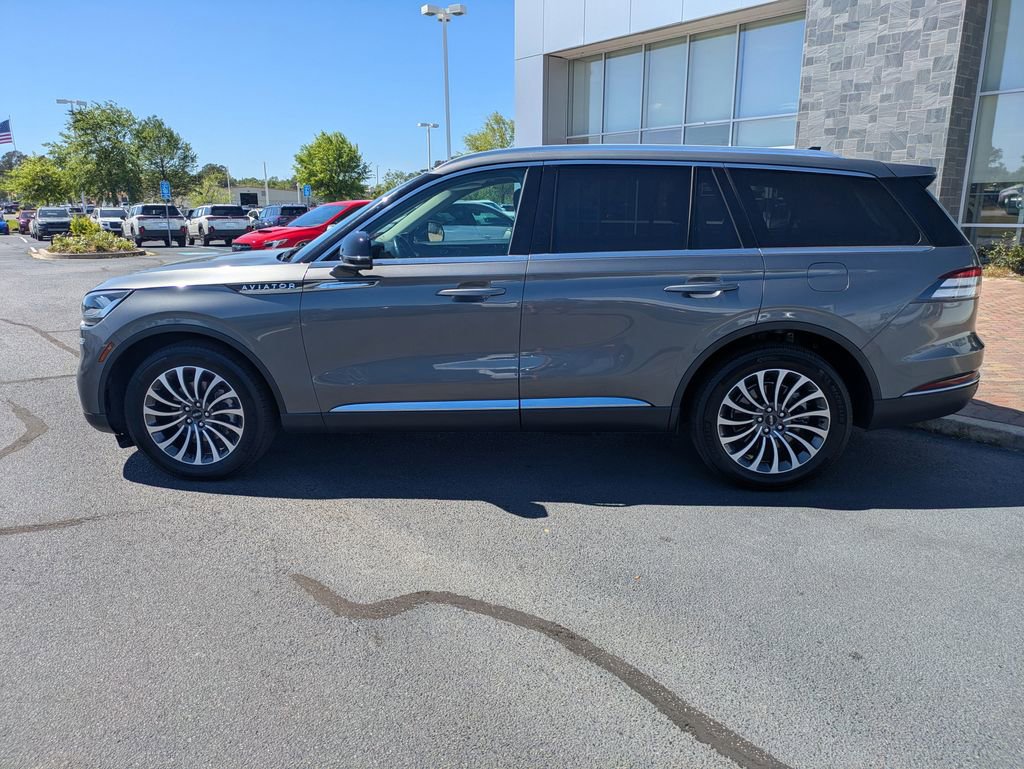 Used 2023 Lincoln Aviator Reserve image 8