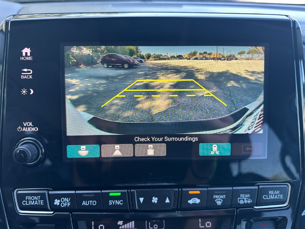 Used 2024 Honda Odyssey Touring image 16