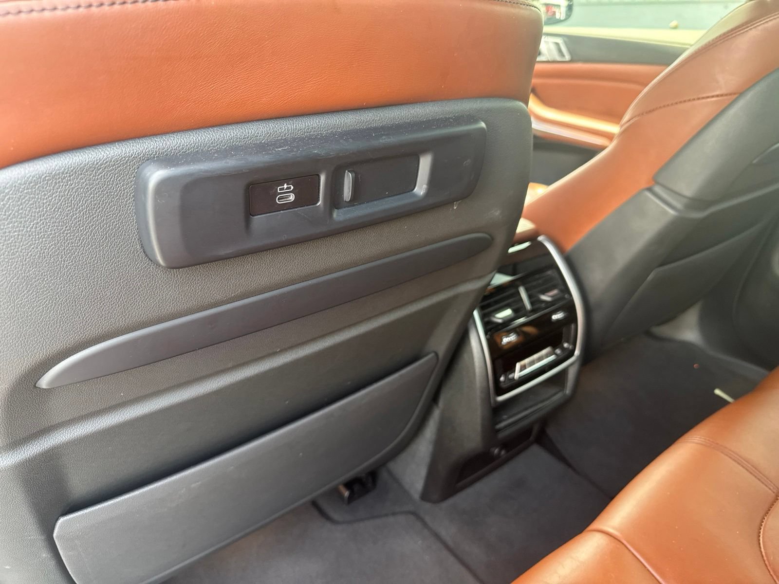 Used 2021 BMW X5 M50i w/ Executive Package AWD/4WD image 11