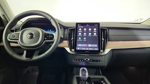 New 2026 Volvo XC90 B6 Plus w/ Protection Package Premier AWD/4WD image 26