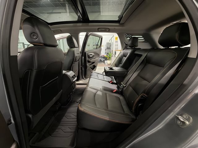 Used 2023 GMC Terrain AT4 w/ Infotainment Package II AWD/4WD image 12