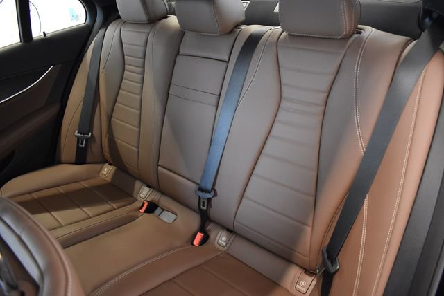 Used 2022 Mercedes-Benz E 450 4MATIC Sedan image 7