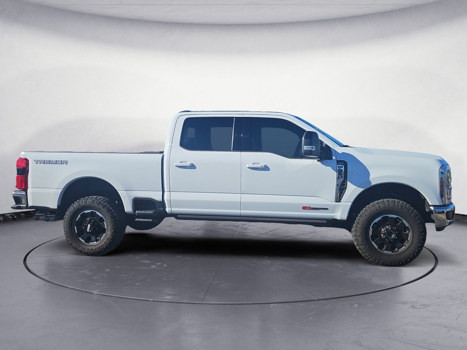 Used 2025 Ford F350 Lariat w/ Lariat Ultimate Package AWD/4WD image 6
