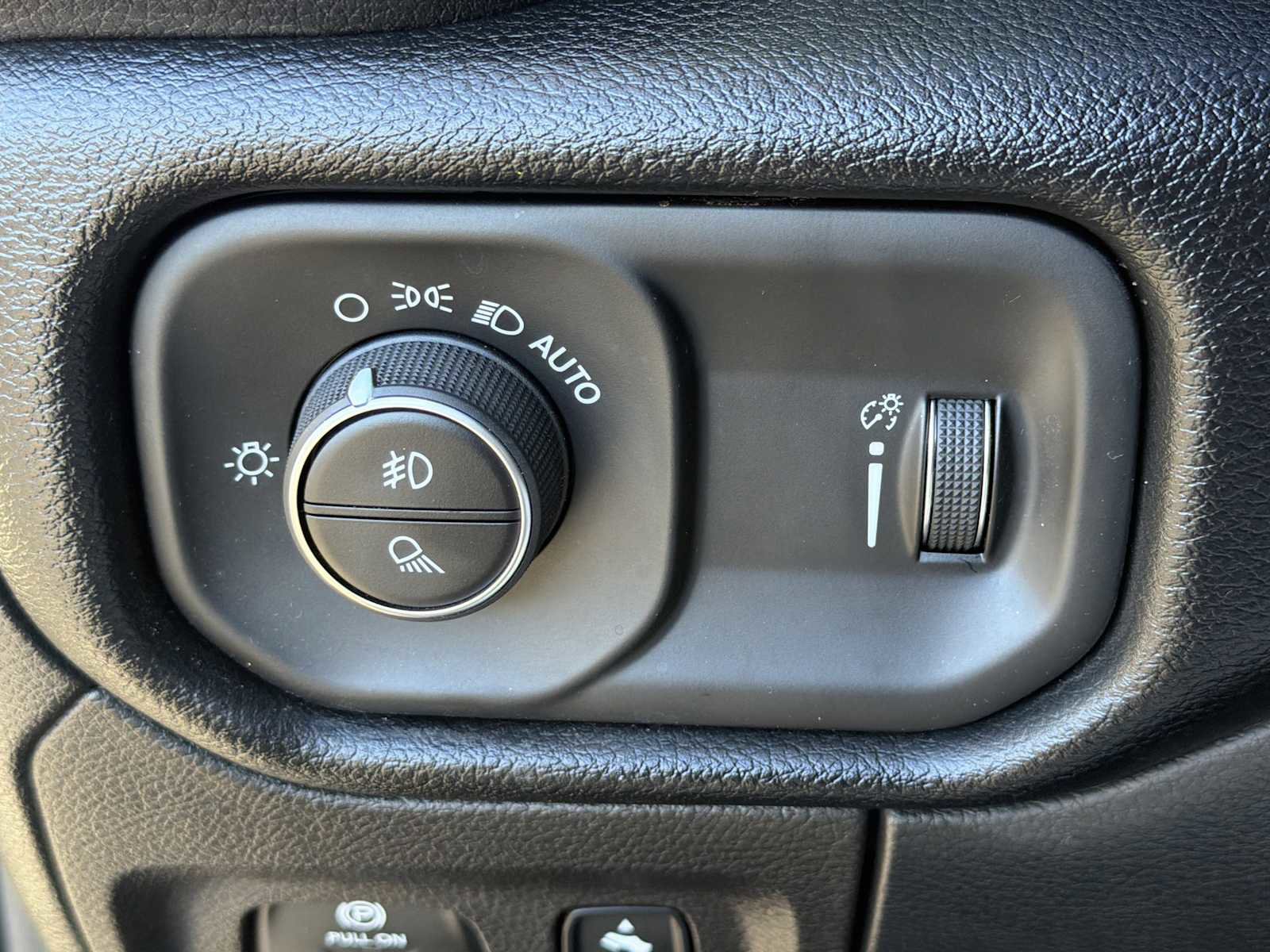 Used 2021 RAM 1500 Big Horn image 15