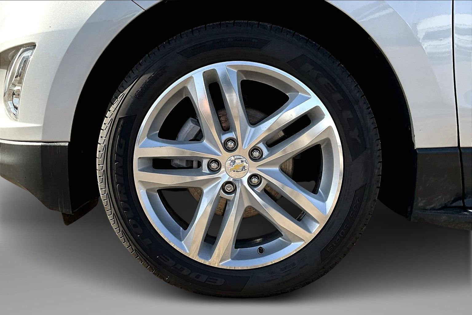 Used 2019 Chevrolet Equinox LT w/ Lights and Bright Package image 9