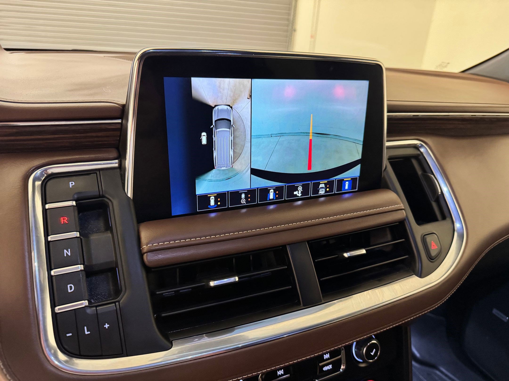 Used 2023 Chevrolet Tahoe High Country image 21