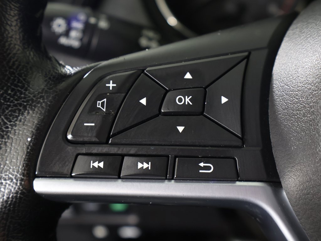 Used 2022 Nissan Rogue Sport SL w/ Premium Package image 46