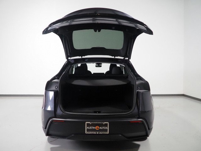 Used 2026 Tesla Model Y Long Range RWD image 51