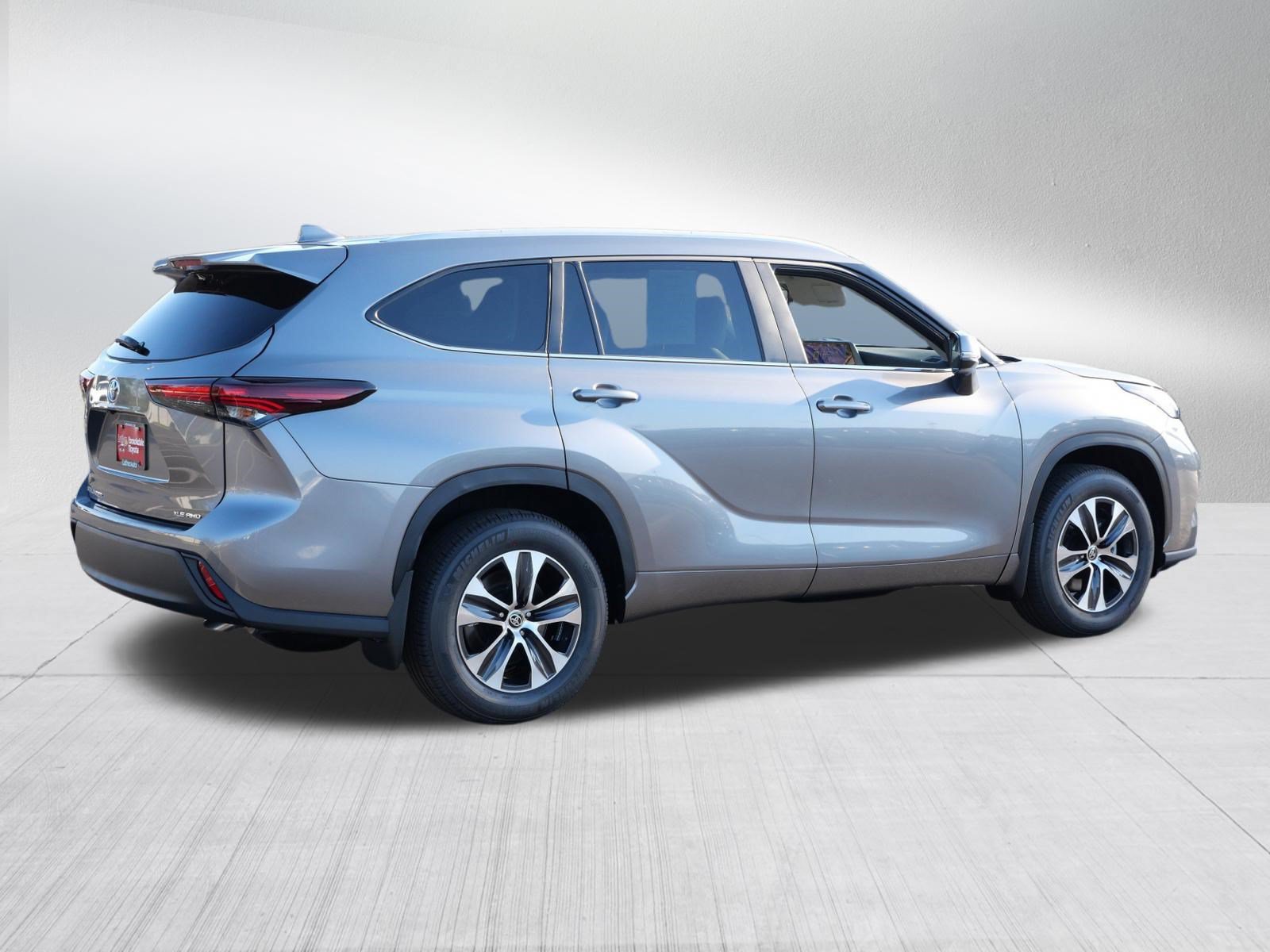 Certified 2026 Toyota Highlander XLE AWD/4WD image 7