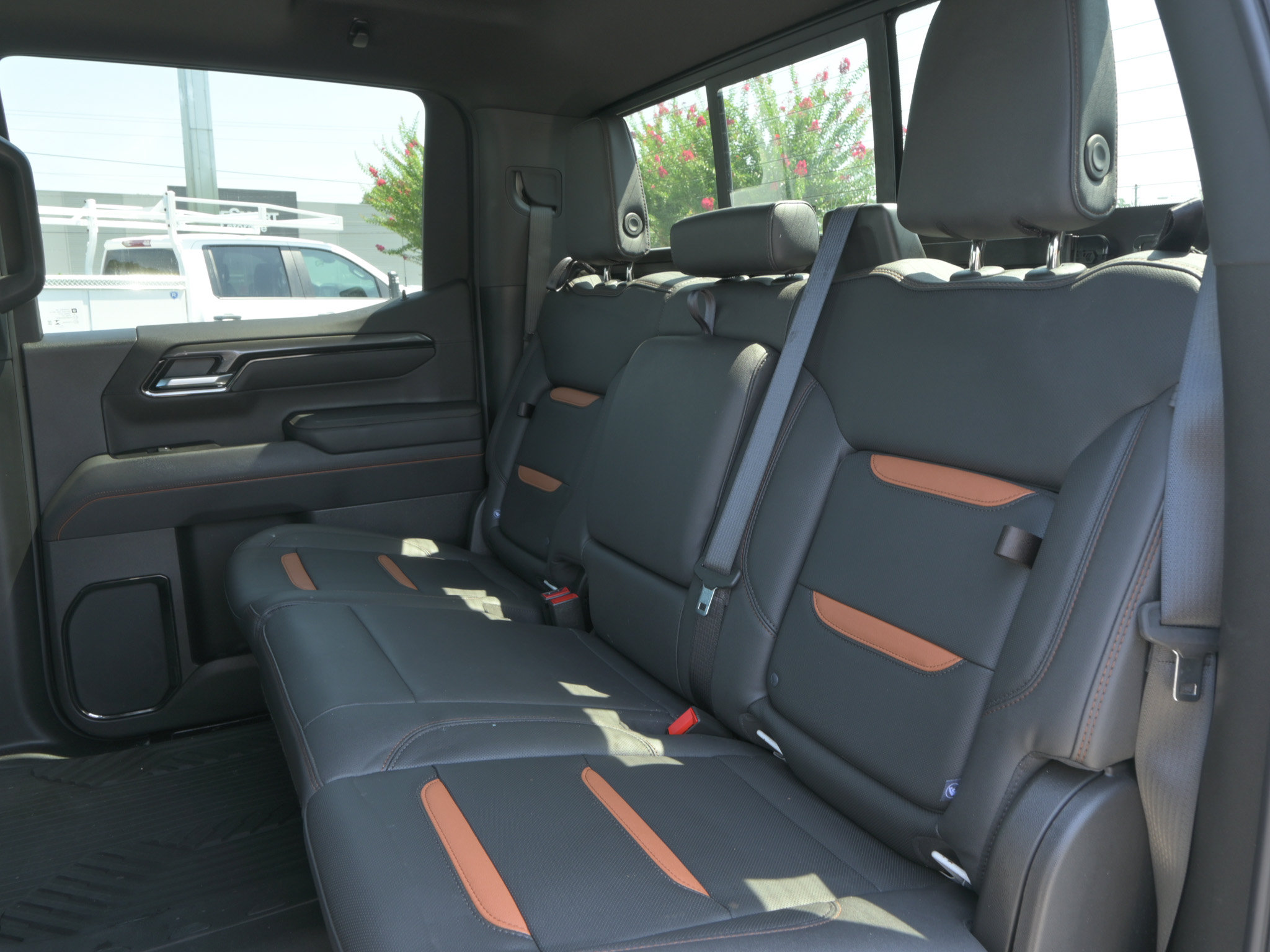 Used 2026 GMC Sierra 1500 AT4 w/ AT4 Premium Package AWD/4WD image 13
