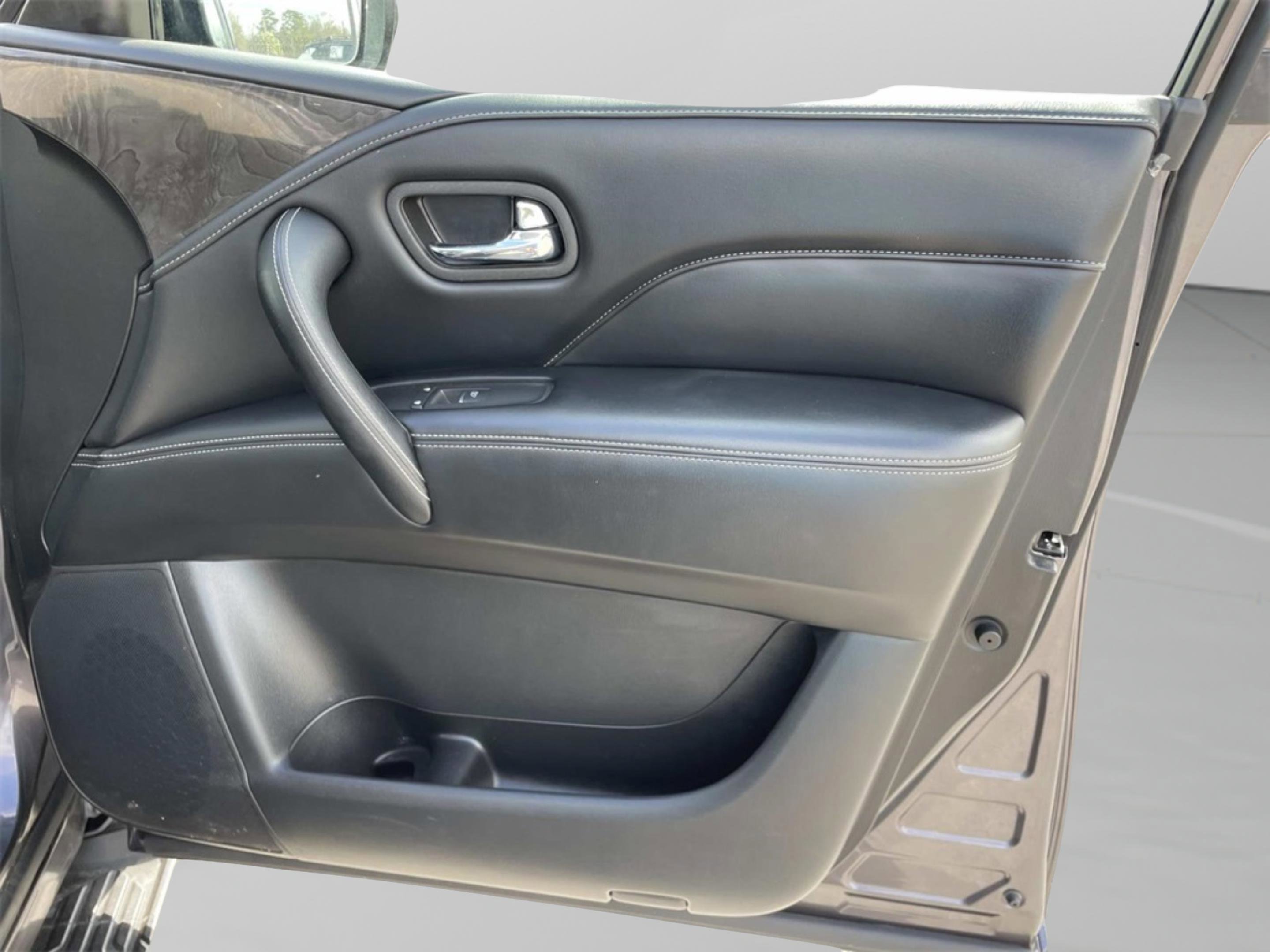 Used 2024 INFINITI QX80 Luxe image 25