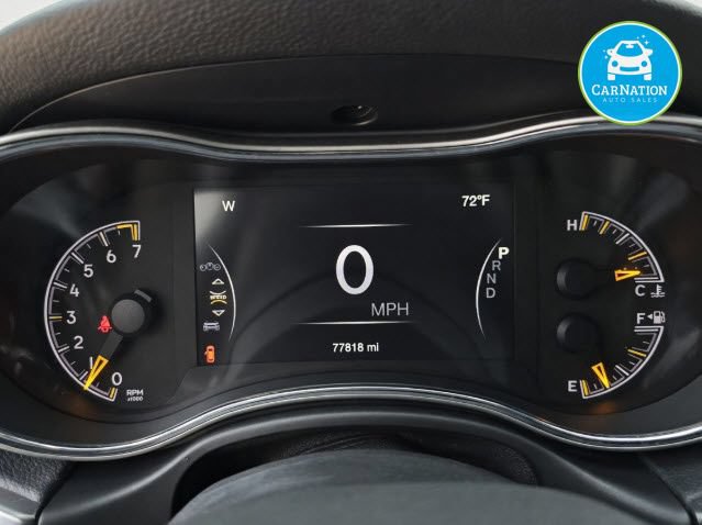 Used 2018 Jeep Grand Cherokee Laredo AWD/4WD image 9