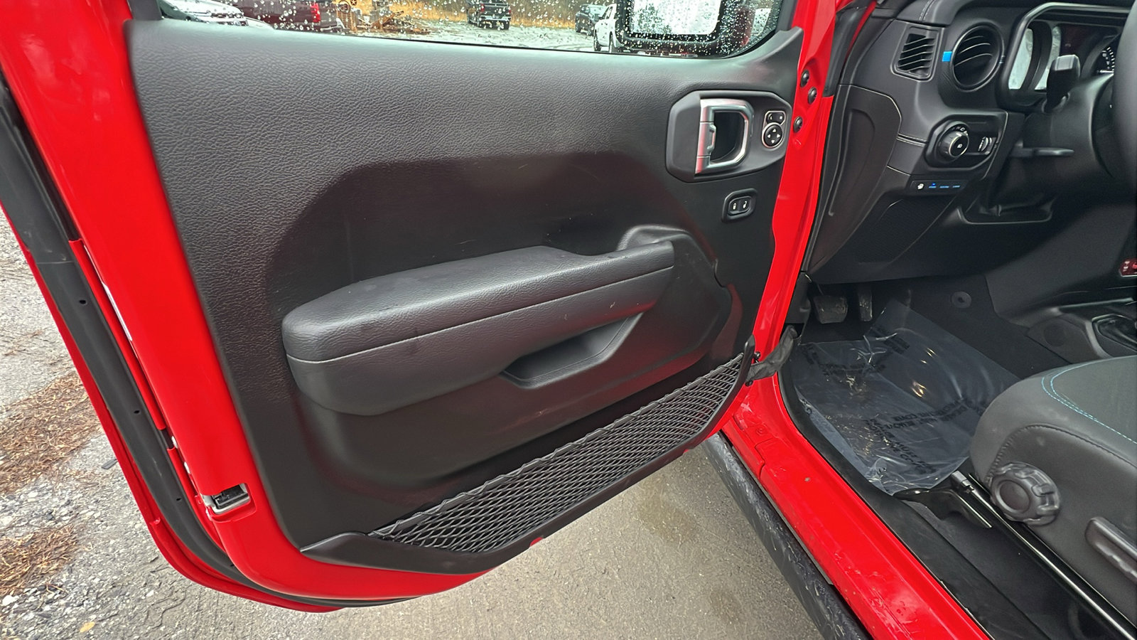 Used 2025 Jeep Wrangler 4xe Rubicon 20th Anniversary w/ Convenience Group image 14