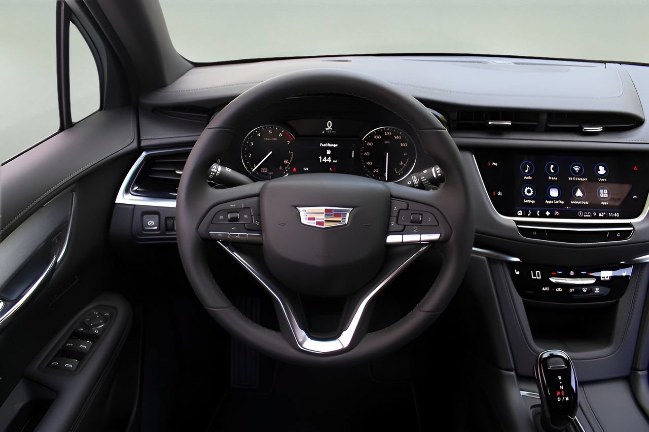 New 2025 Cadillac XT6 Luxury FWD image 14