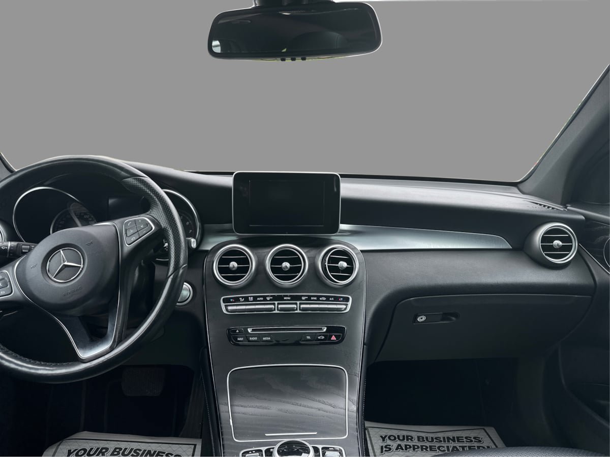 Used 2017 Mercedes-Benz GLC 300 4MATIC w/ Premium 1 Package image 20