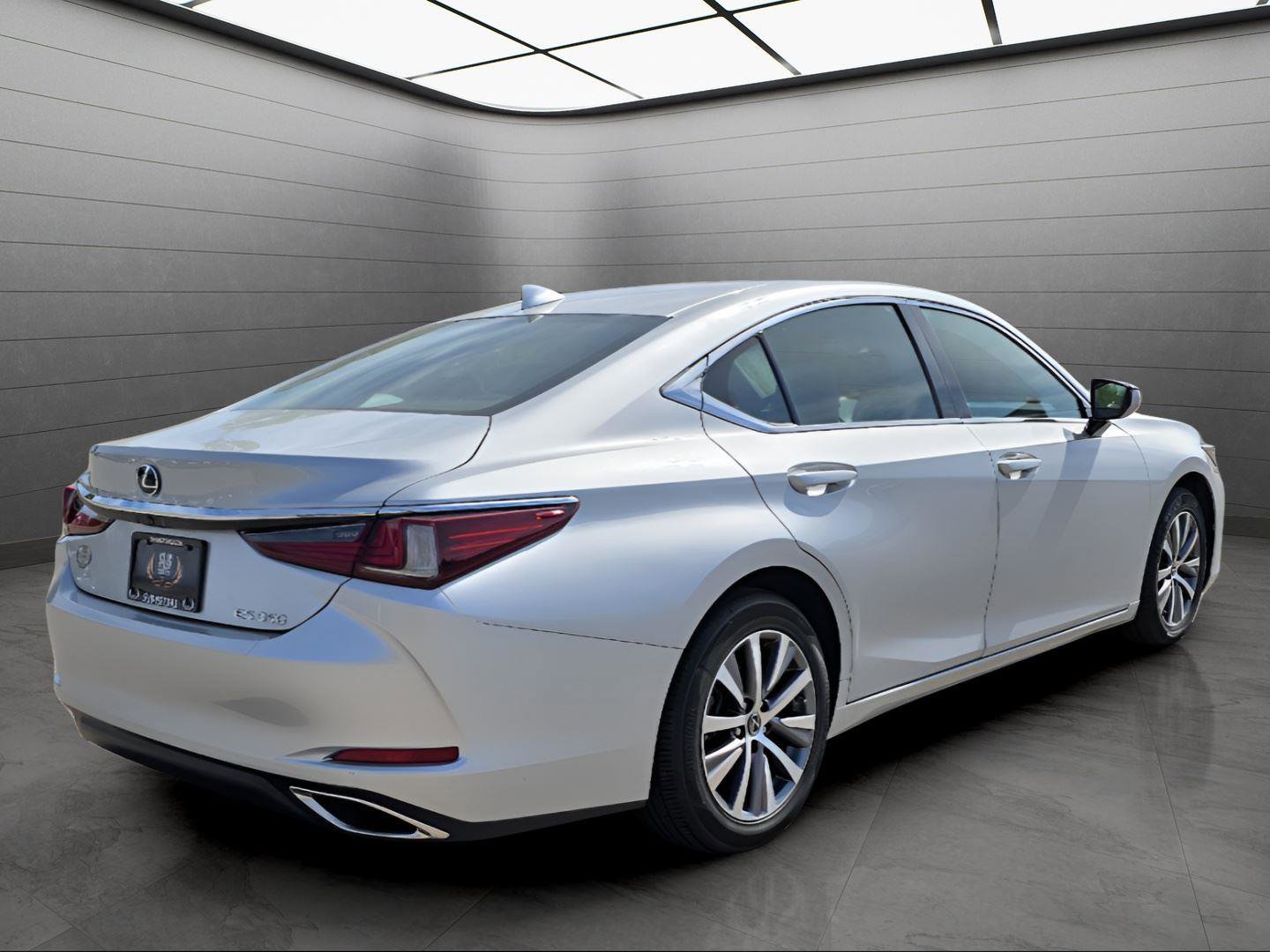 Used 2020 Lexus ES 350 image 5