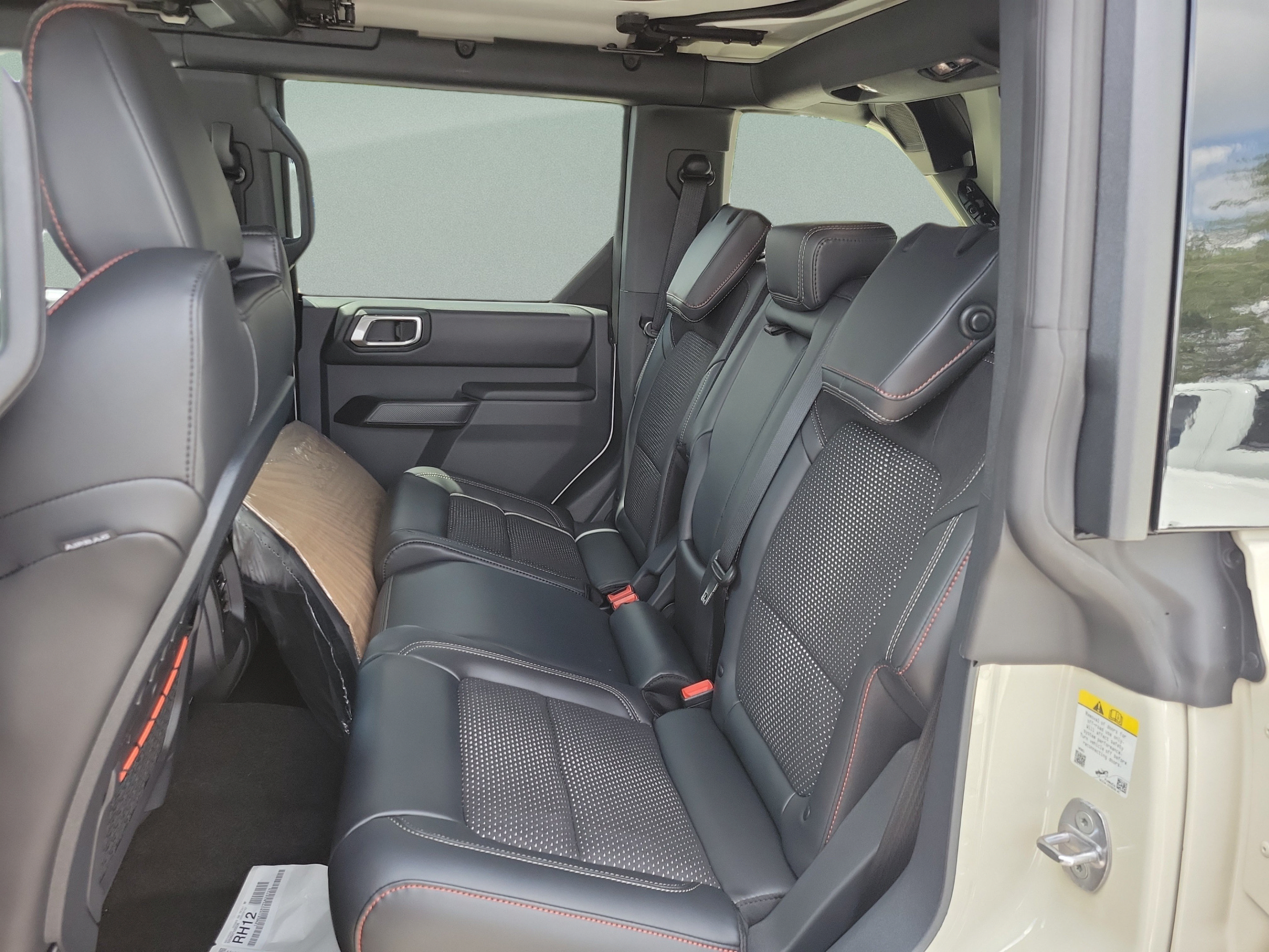 New 2026 Ford Bronco Raptor AWD/4WD image 9