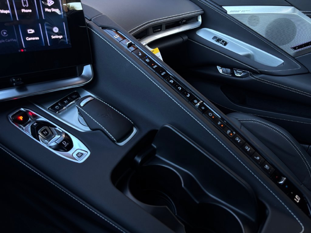 Used 2025 Chevrolet Corvette Z06 RWD image 24