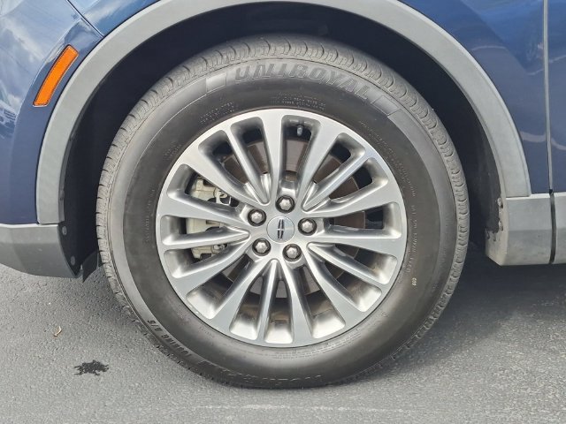 Used 2017 Lincoln MKX Select w/ Select Plus Package FWD image 12