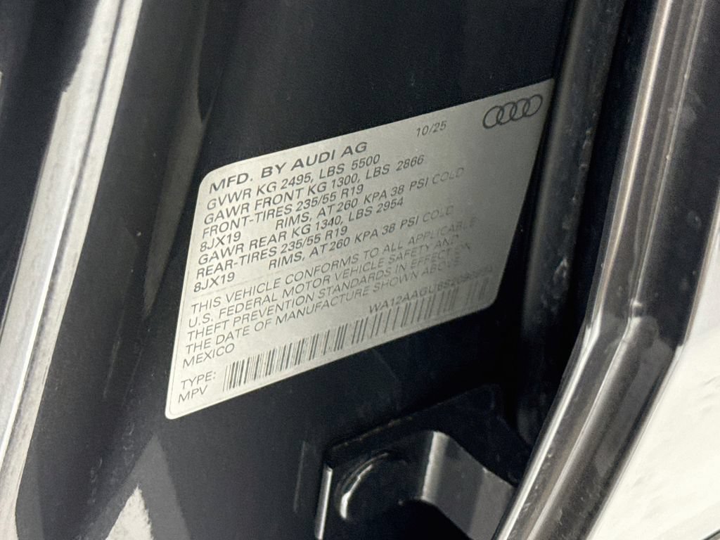 Used 2025 Audi Q5 Premium w/ Premium Plus AWD/4WD image 35